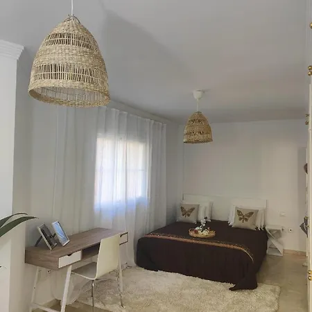 Appartement Center 2 Beds Elviria *