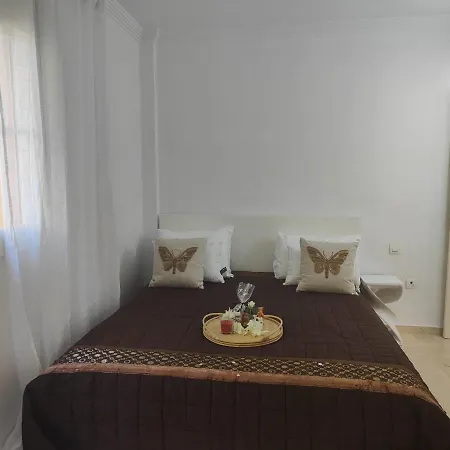 Center 2 Beds Elviria Apartament Marbella