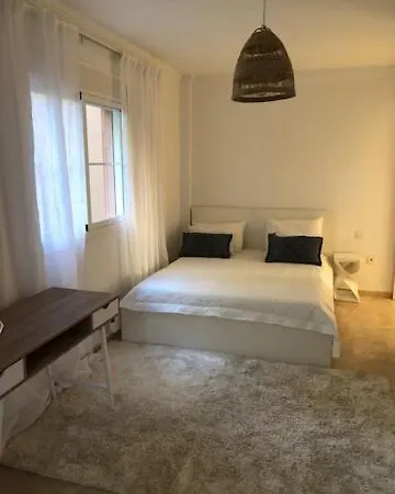 Center 2 Beds Elviria Apartament Marbella