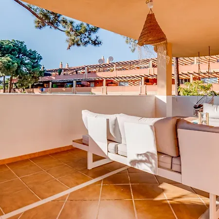 Center 2 Beds Elviria Apartment *