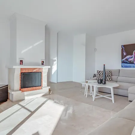 Center 2 Beds Elviria *