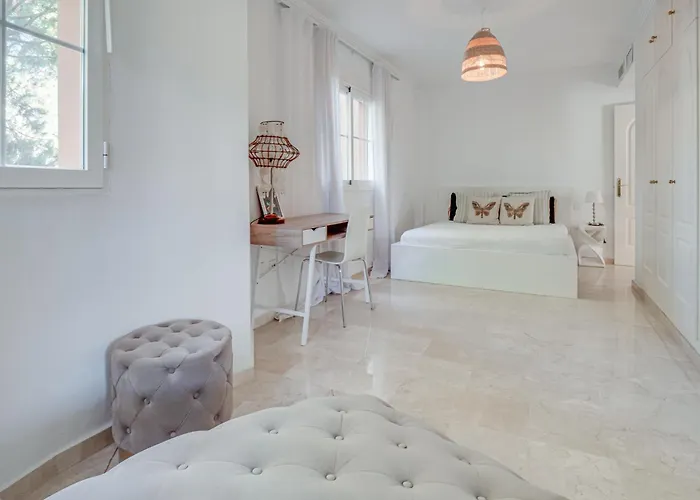 Appartement Center 2 Beds Elviria