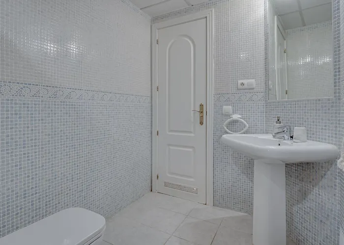 Center 2 Beds Elviria Appartement *