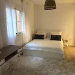 Center 2 Beds Elviria Appartamento Marbella