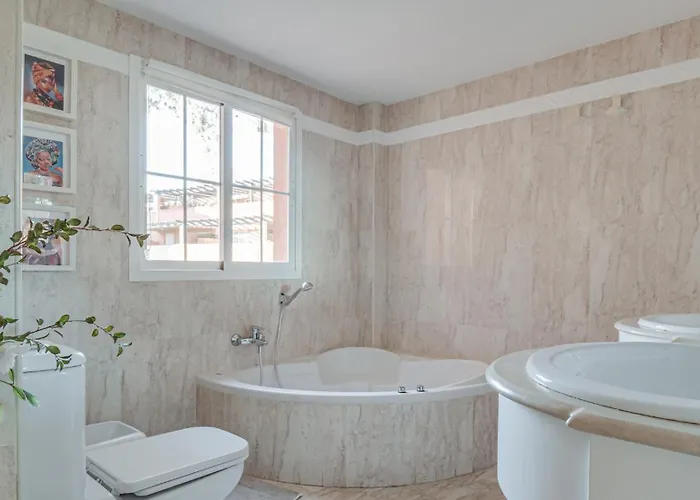 Lejlighed Center 2 Beds Elviria *